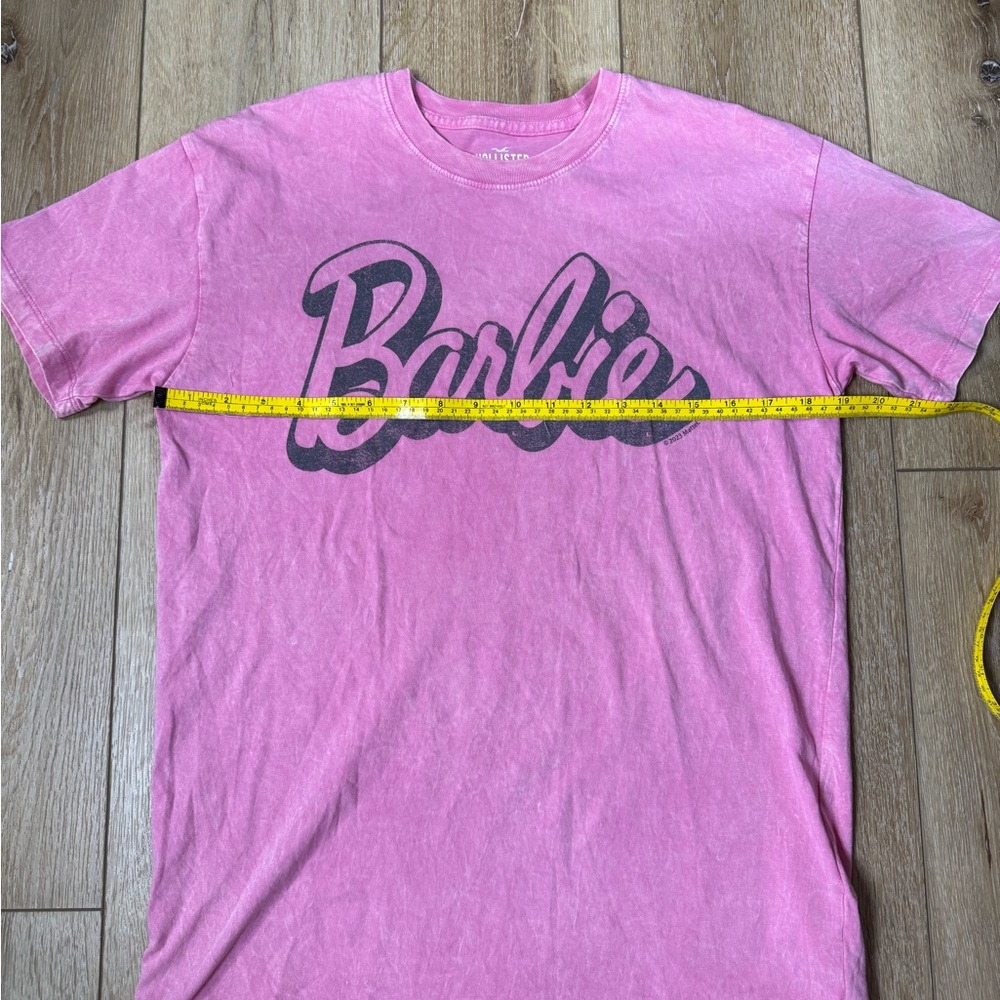 Pink Barbie Graphic T-Shirt Size XS - Picture 6 of 6